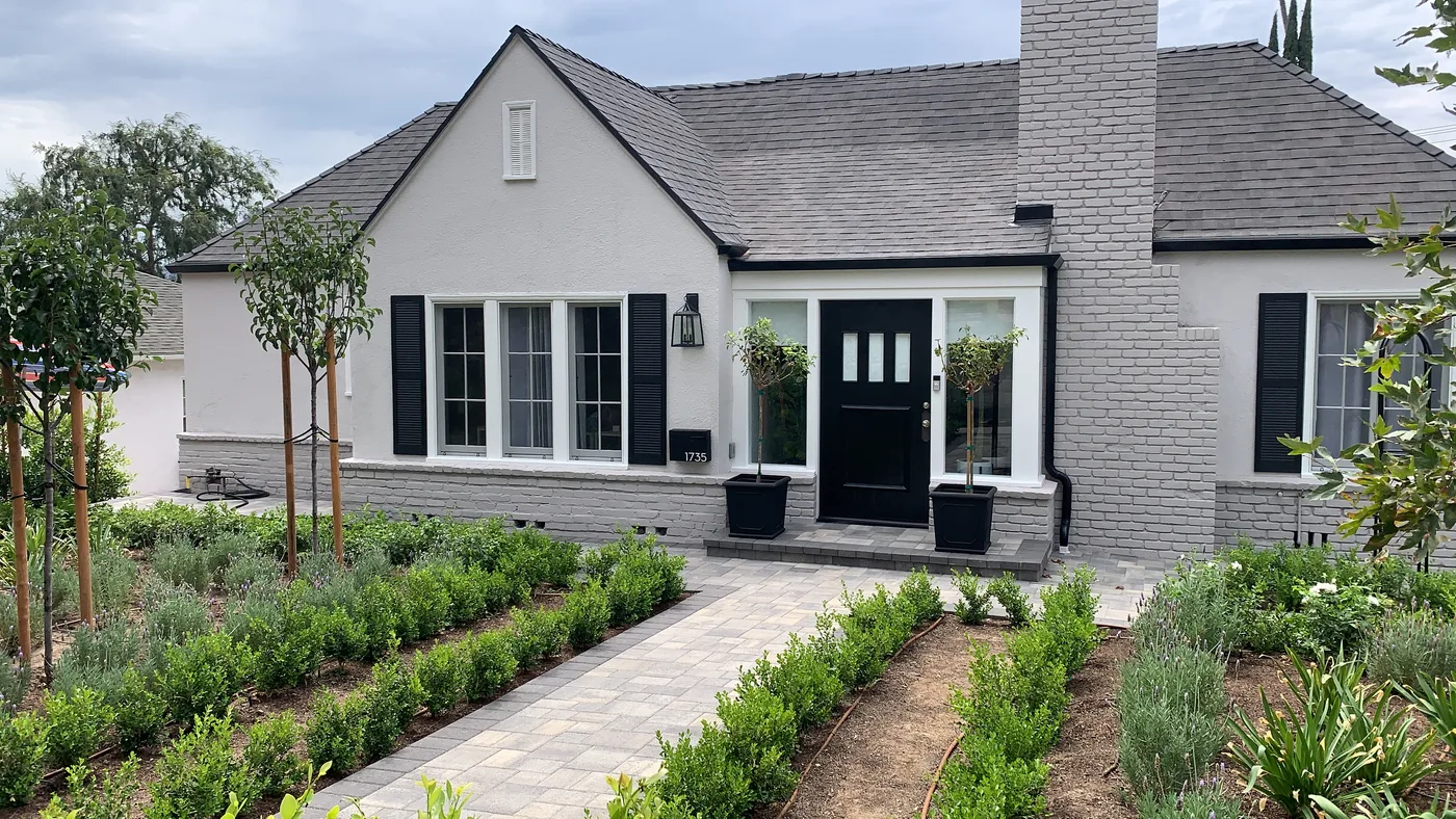 Altadena house exterior painted by Ivan's Pro Painting